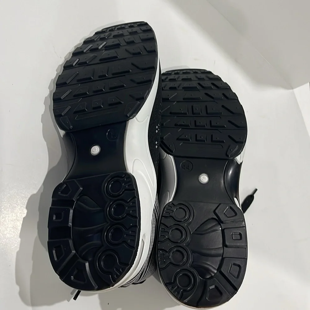 Sport XBC Men's Black & White Athletic Shoes Size 10